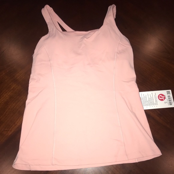 lululemon athletica Tops - BNWT Lululemon Cross It Off Tank size 10
